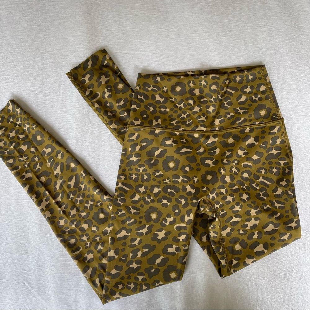 Aerie Offline Leopard Leggings